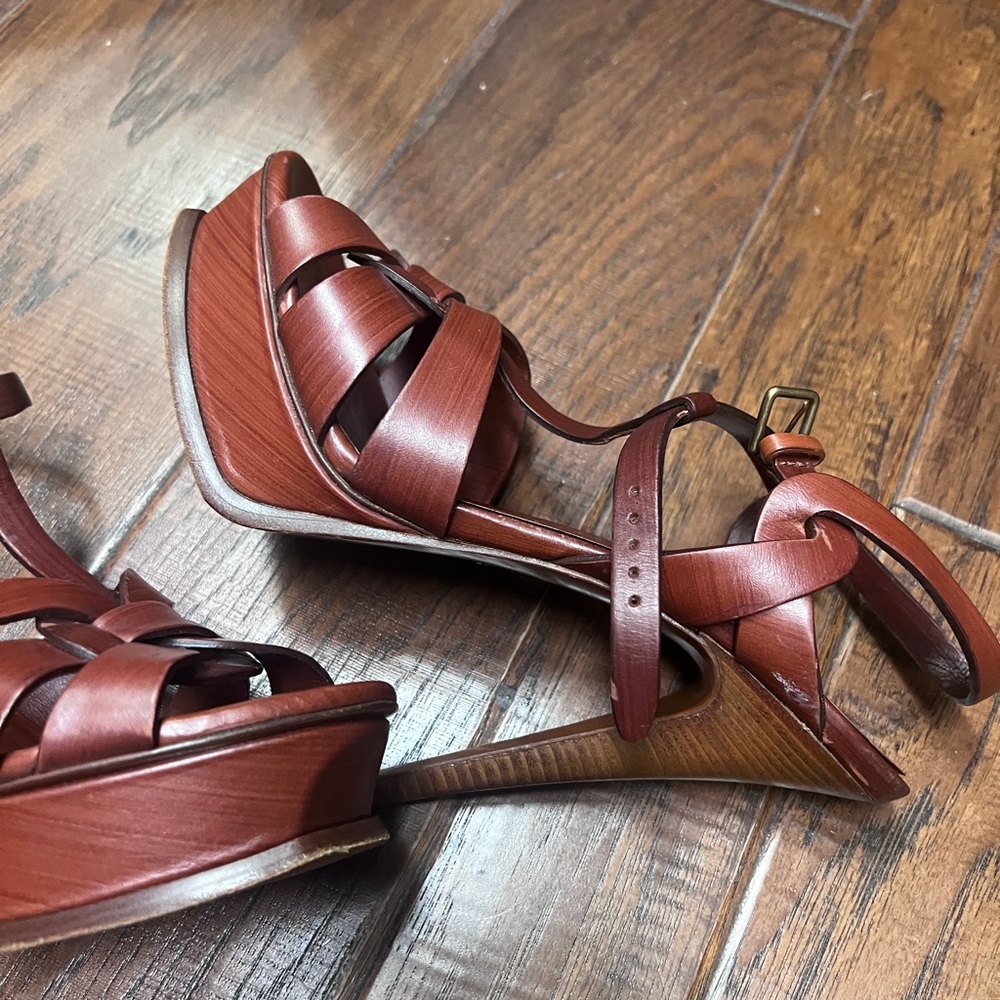 Ysl high heels size 39.